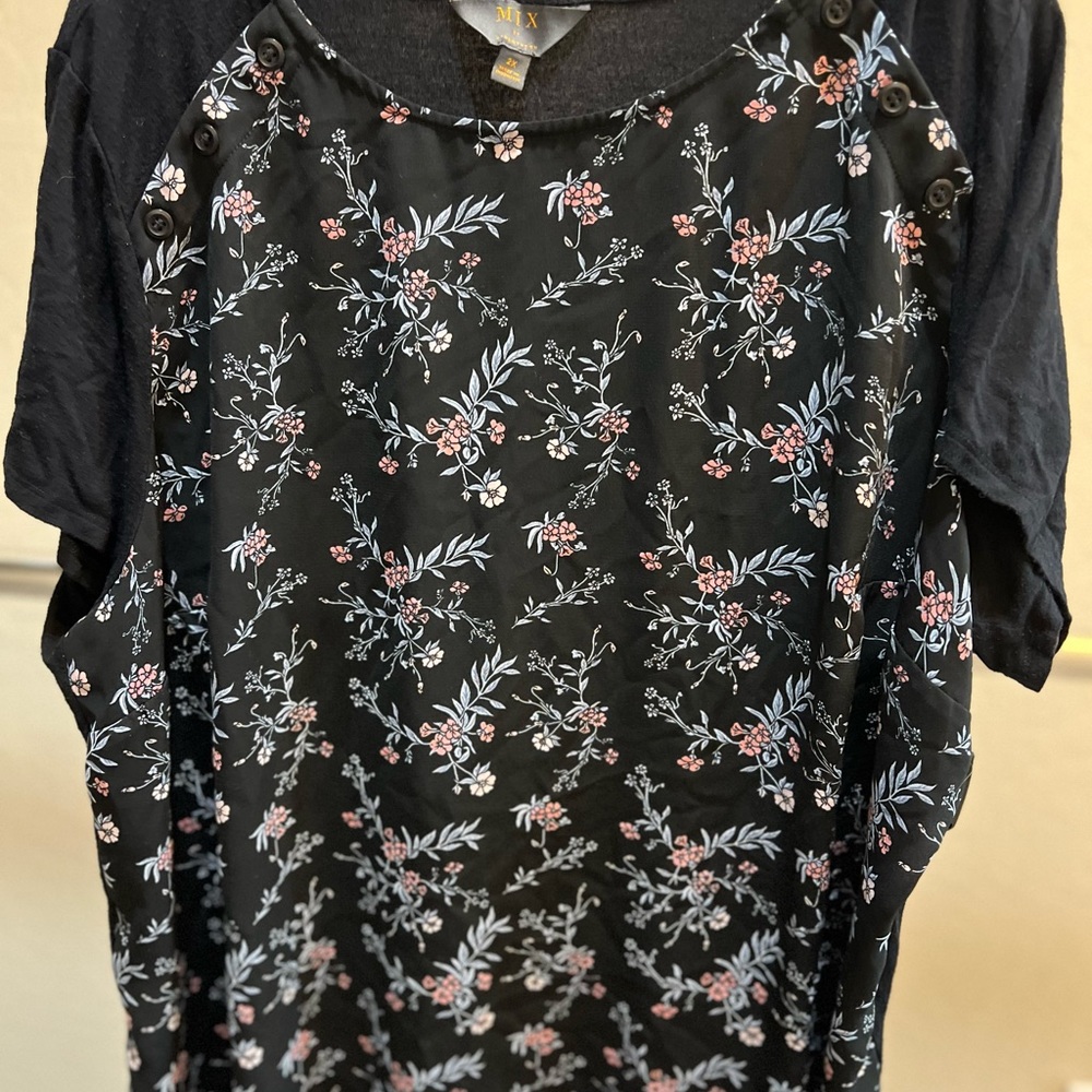 Mix by Hawthorn Floral Top